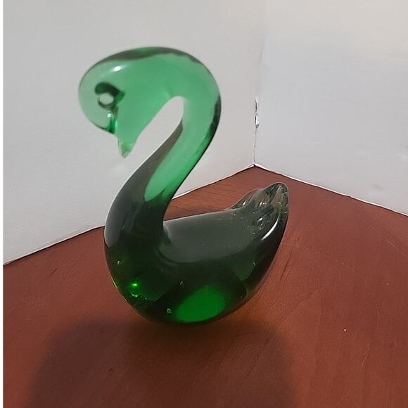 Hand Blown Green Glass Swan - Picture 4 of 7